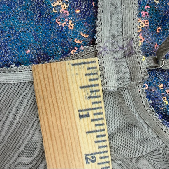 For Love And Lemons Skivvies Opal Low Plunge High Cut
Sequin Bodysuit Size L - Picture 15 of 16